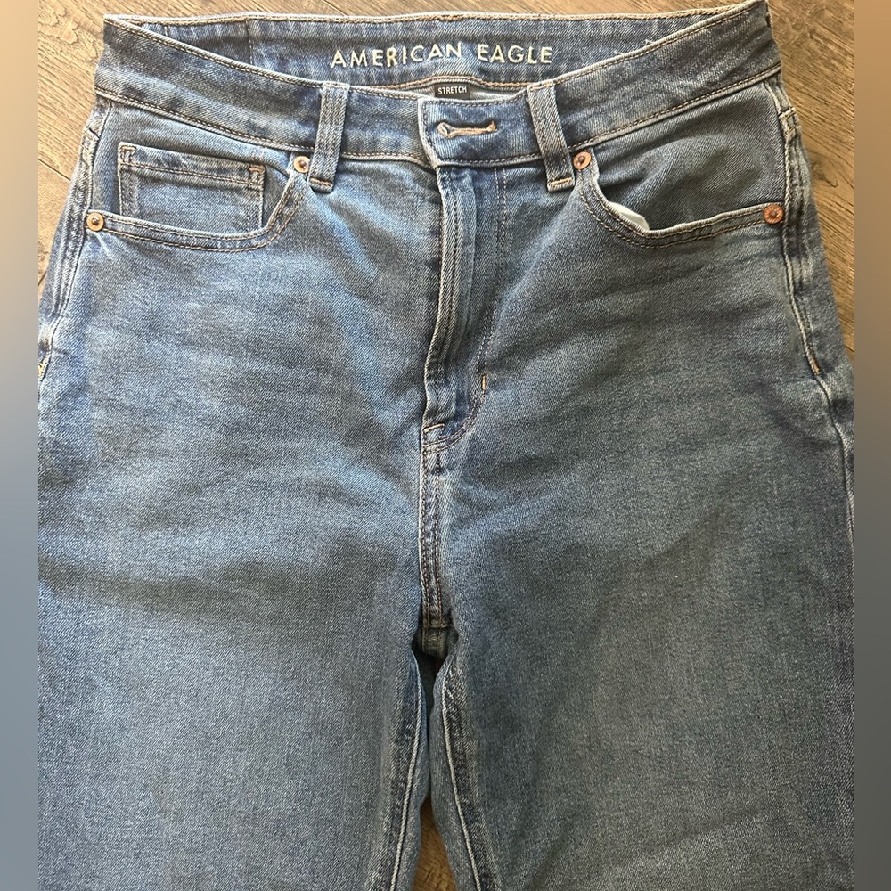 American eagle mom jeans